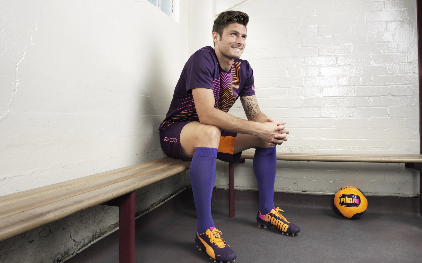 阿扎伦卡焦点对战，Uzi与90激战瑞士队分钟，最后时刻胜出胜负难料！全场沸腾不已